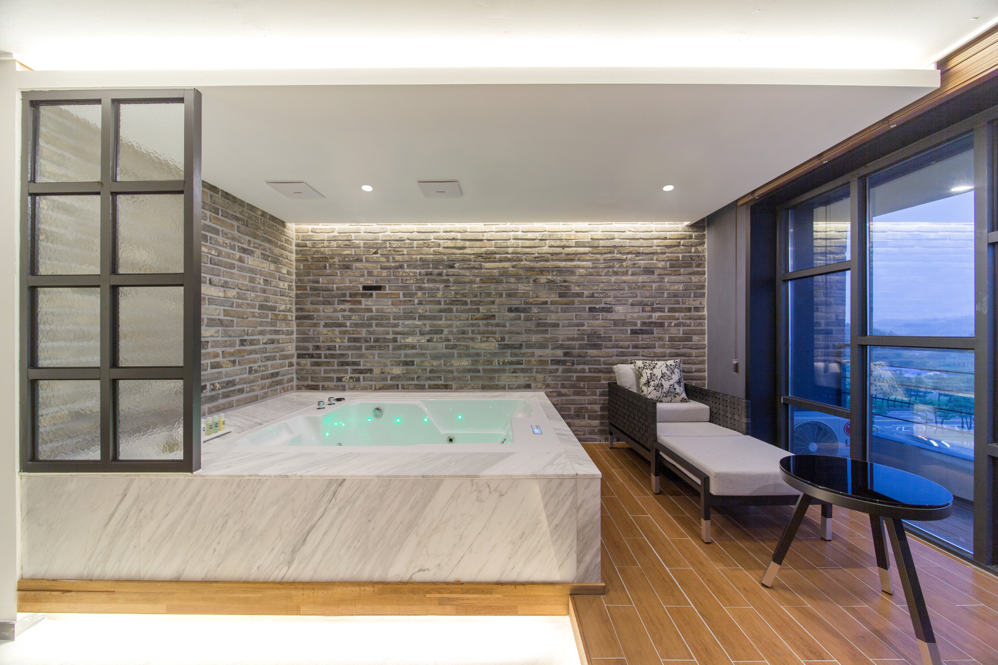 디그니티 호텔 스위트 스파