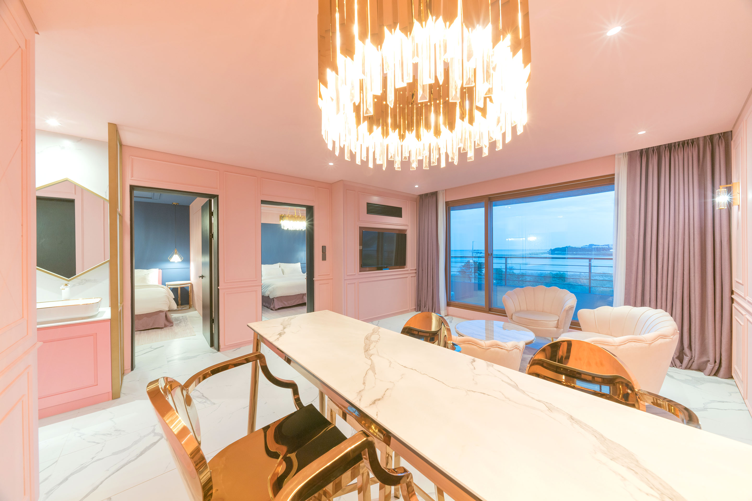 디그니티 호텔 퀸즈 스위트